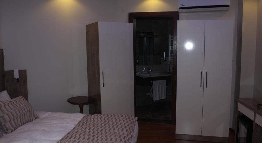Vera Hotel Бандирма Екстер'єр фото